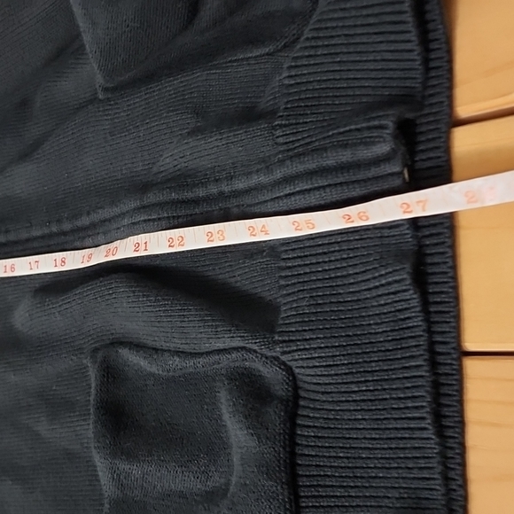 Levis Sweater size - Large - Picture 7 of 8